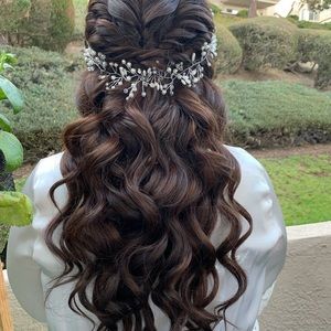 Bridal hair vine accessory